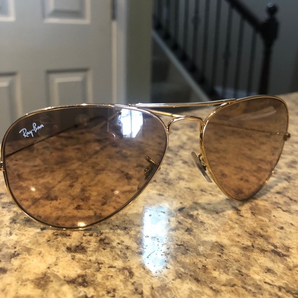Ray Ban Aviators! - Picture 3 of 4